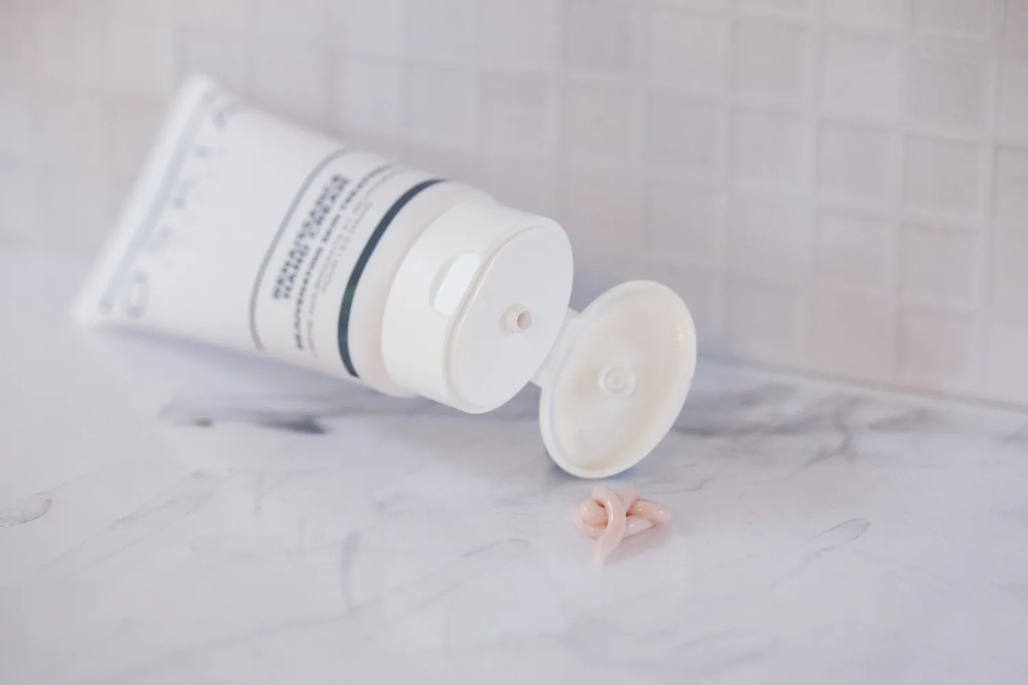 Oskia Renaissance crema mani secche macchie vitamina A E vegana