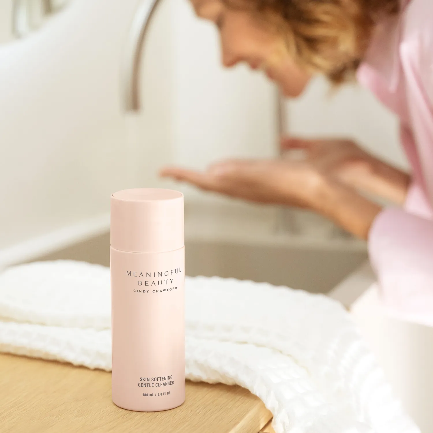 Meaningful Beauty Skin Softening Gentle Cleanser detergente viso delicato